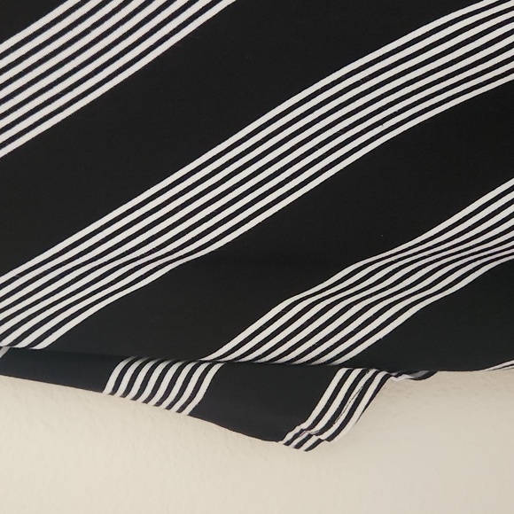 Women's blouse - Picture 3 of 8